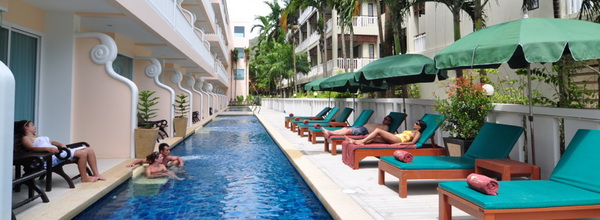 Thaiföld, 3éj Bangkok városnézés + 7éj üdülés Phuket, Baan Karonburi Resort