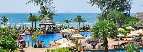 Thaiföld Koh Lanta, 3 éj  Bangkok Ramada Plaza Menam Riverside + 7 éj Lanta Chada Beach Resort